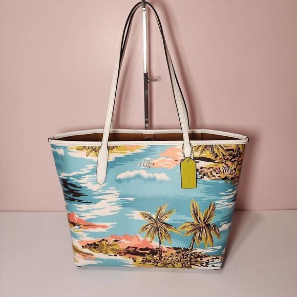 NWT Coach CJ599 City Tote with Hawaiian Print in Canvas & Leather Blue Multi - Picture 1 of 7